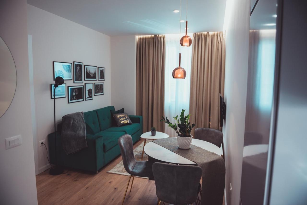 Tam Skanderbeg Square City Center Apartment No2 Tirana Extérieur photo