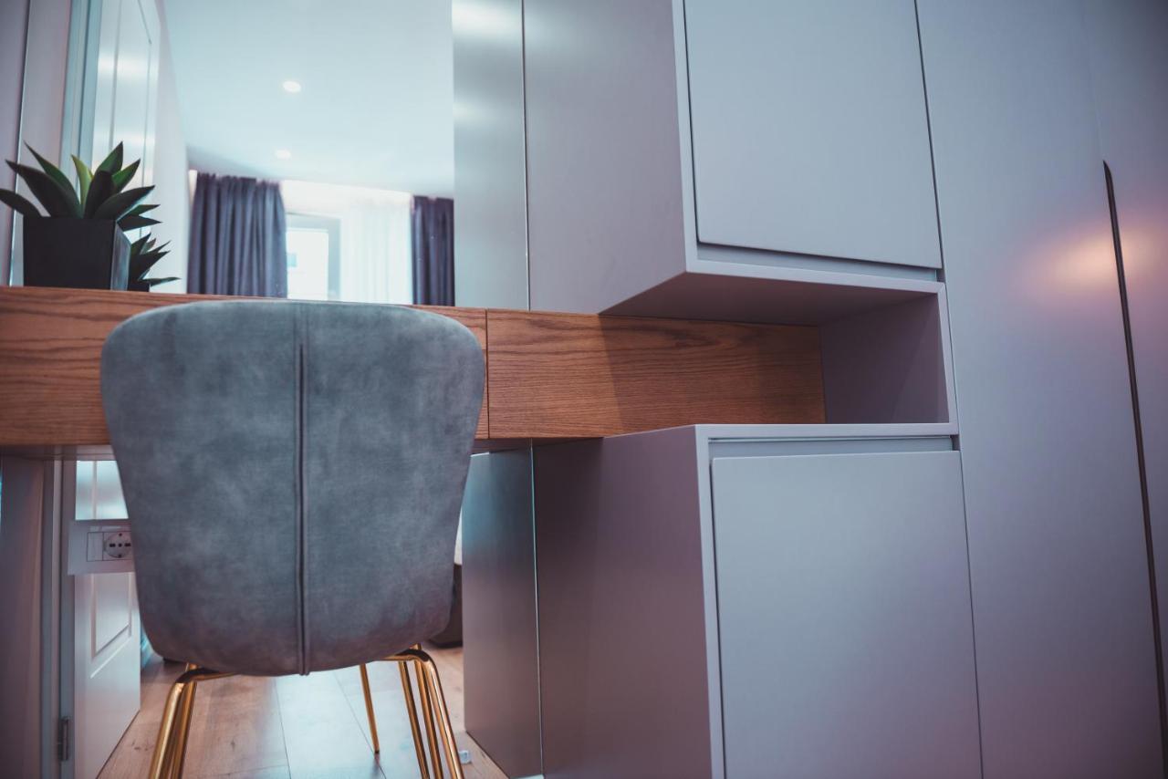 Tam Skanderbeg Square City Center Apartment No2 Tirana Extérieur photo