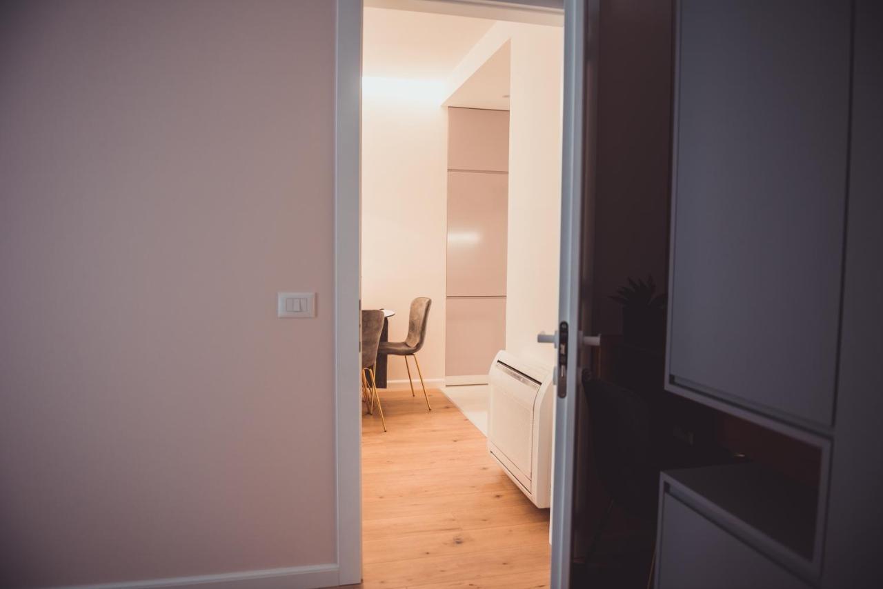 Tam Skanderbeg Square City Center Apartment No2 Tirana Extérieur photo